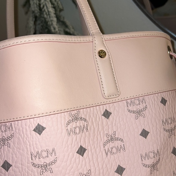 ❤️authentic mcm viseto aren pink logo tote EUC - Picture 8 of 14